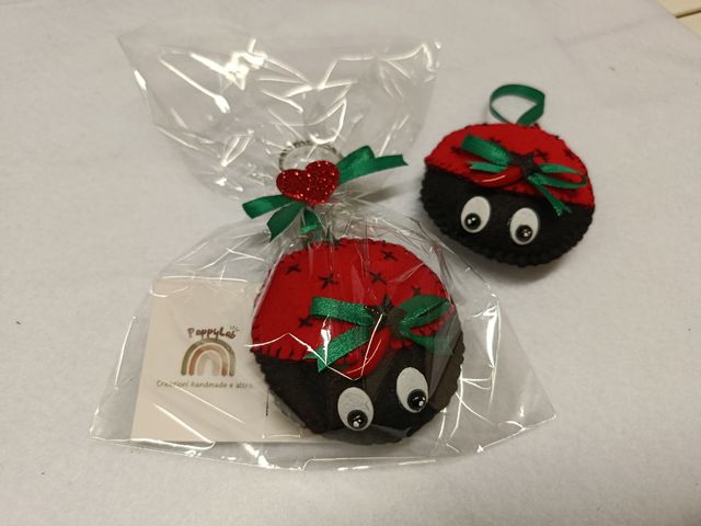 Coccinella portachiavi fatta a mano