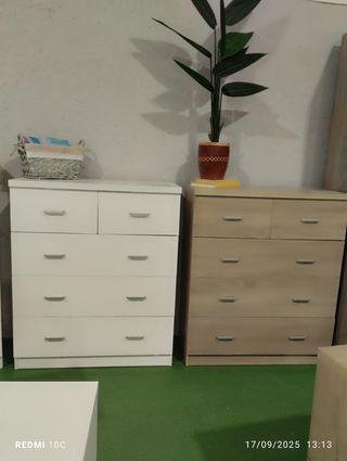 Cómoda de madera