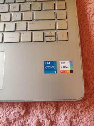 HP i5 11ª Gen Plata