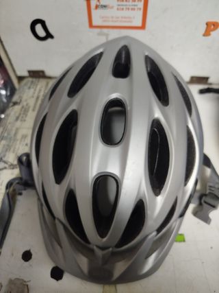 Casco bici infantil plateado
