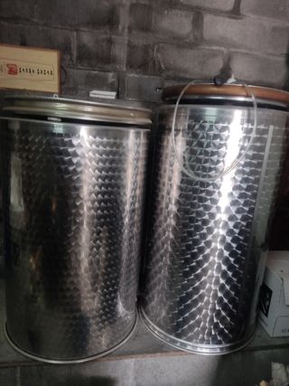 Barriles de acero inoxidable