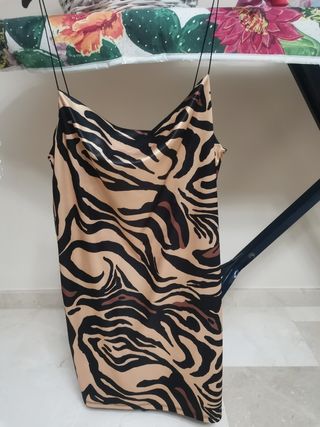 Vestido Zara Atigrado