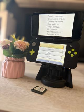 Nintendo New 2DS XL Negra y Verde 