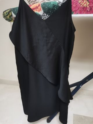 Vestido negro con encaje