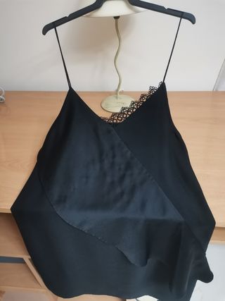 Vestido negro con encaje