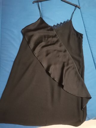 Vestido negro con encaje