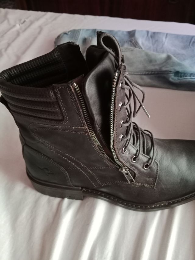Botas de couro para homem