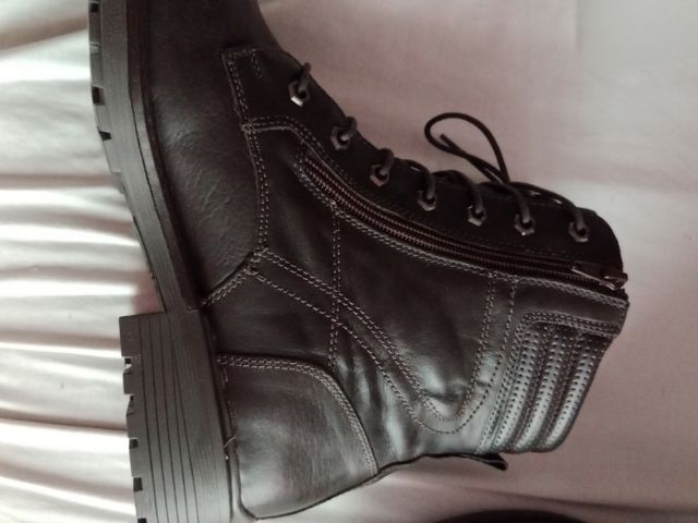 Botas de couro para homem