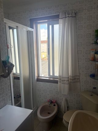Piso en venta de 3 hab, cocina, comedor y baño