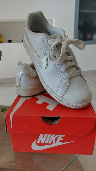 Scarpe Nike Bianche da ragazzo Taglia 38