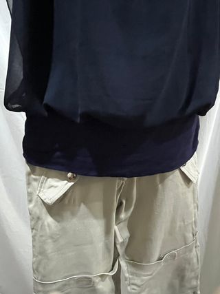 Completo donna: pantaloni beige e casacca nera