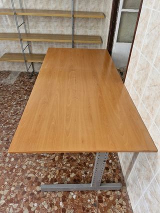 Mesa de estudio Ikea