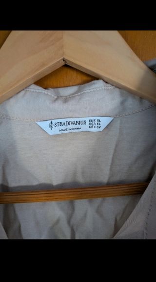 Vestido Stradivarius Beige