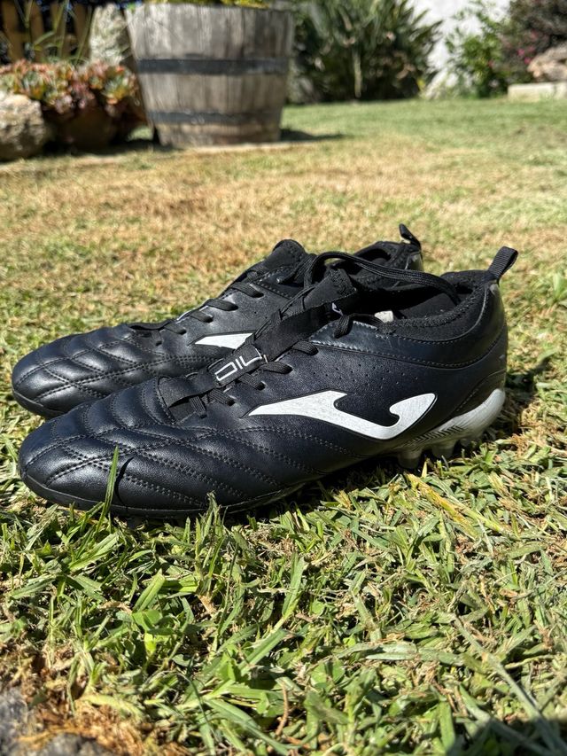 Botas de fútbol Joma Negras