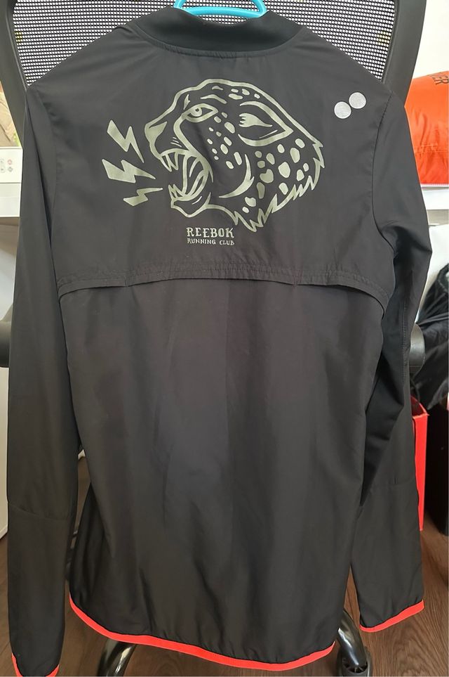 Chaqueta deportiva Reebok negra XS