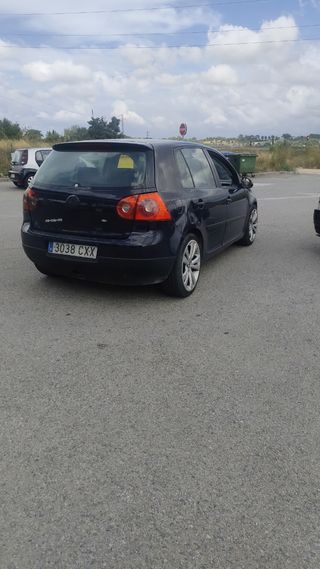 Volkswagen Golf 2004