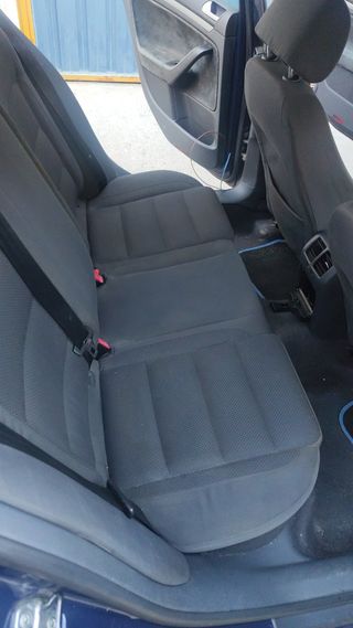 Volkswagen Golf 2004