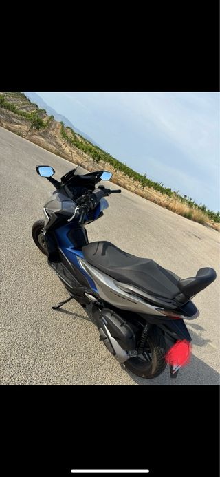 HONDA FORZA 125
