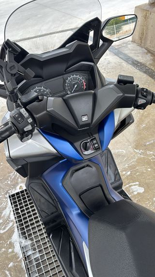 HONDA FORZA 125