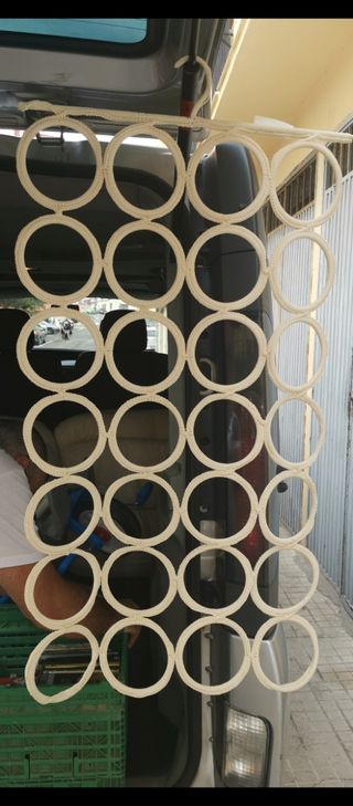 Colgador de accesorios beige