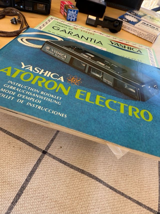 Yashica Atoron Electro Cámara Espía
