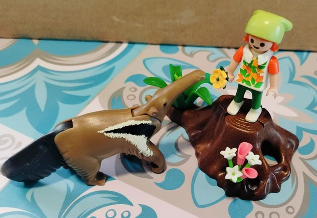 Teatro Playmobil e ragazza