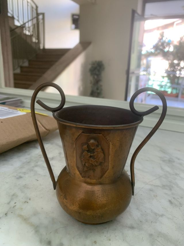 Vasetto in rame vintage con decoro