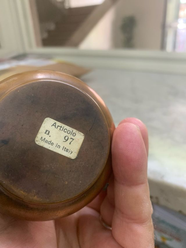 Vasetto in rame vintage con decoro