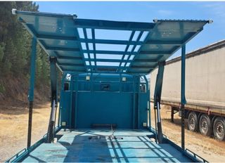 Piso elevable camión grua