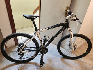 Bicicleta Orbea 27.5 Blanca y Negra