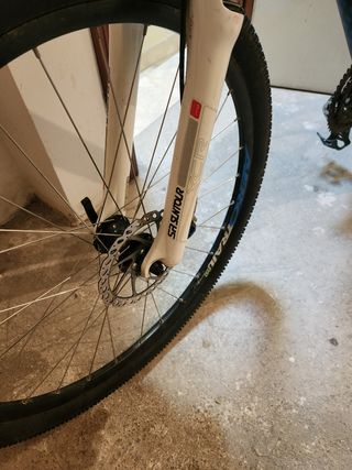 Bicicleta Orbea 27.5 Blanca y Negra