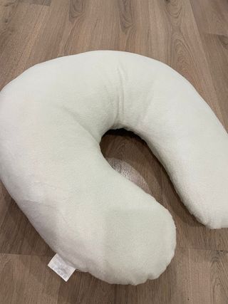 Cojín de lactancia blanco