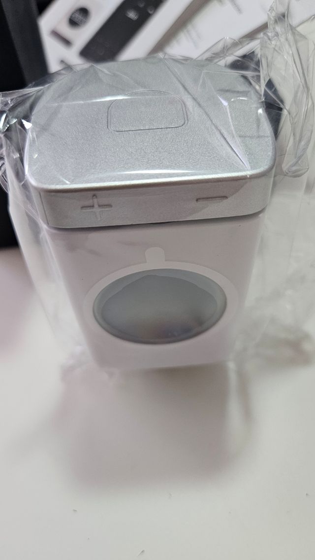 Valvola termostatica intelligente per radiatori