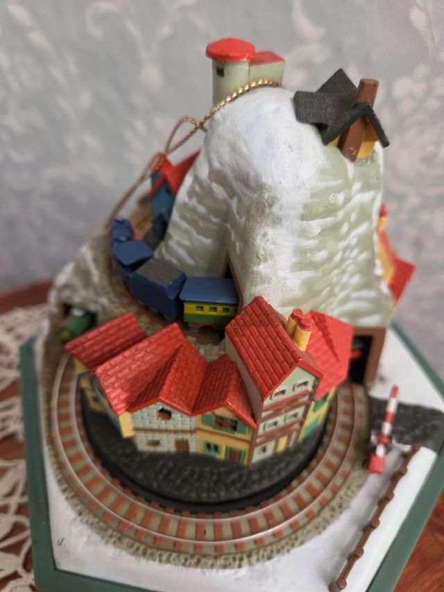 Caja Musical Enesco Tren Montaña