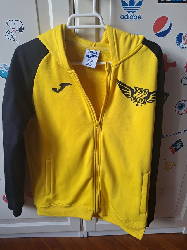 Sudadera Joma con capucha amarilla y negra