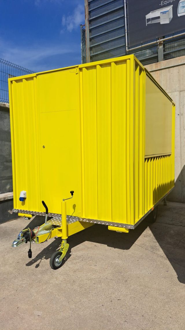 Foodtruck amarillo y negro