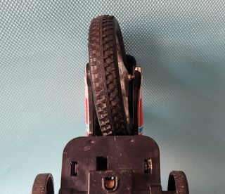 Grande bicicletta Roman Friction in latta LEGGI