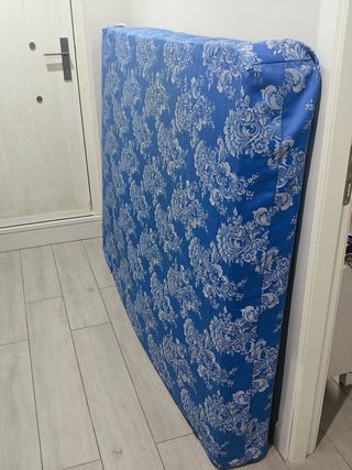 Colchón con funda de tela