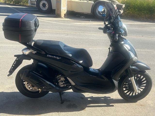 Piaggio Beverly 300 2015 Negra