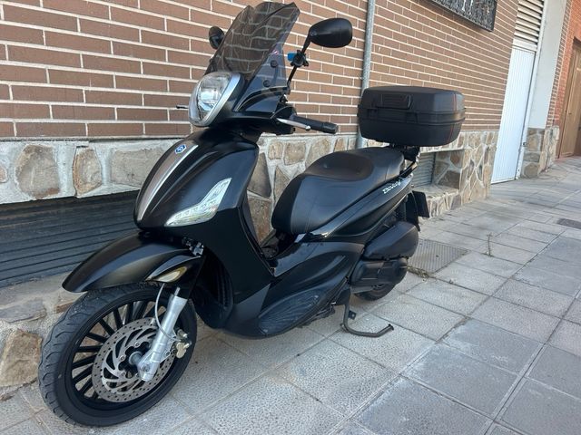 Piaggio Beverly 300 2015 Negra