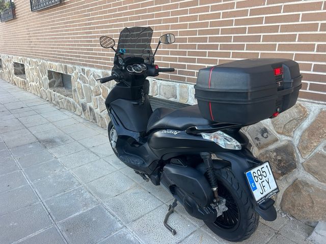Piaggio Beverly 300 2015 Negra
