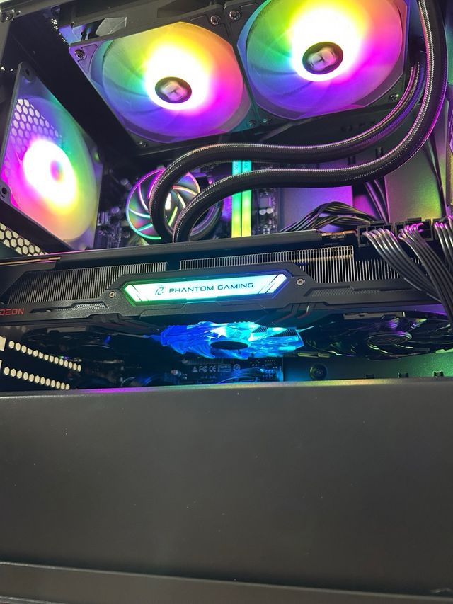 PC Gaming Ryzen 9 5900XT 32GB RX 6800XT 16GB