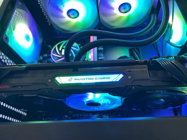 PC Gaming Ryzen 9 5900XT 32GB RX 6800XT 16GB