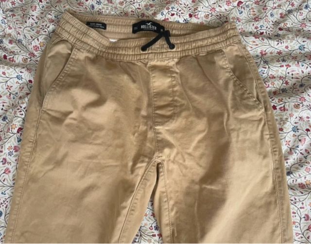 Jogger Hollister Beige Talla M