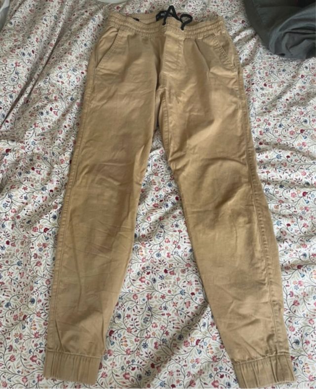Jogger Hollister Beige Talla M