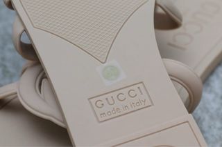 Chancletas Gucci Beige