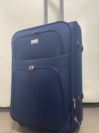 Maleta  mediana tela extensible nueva