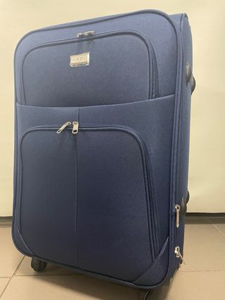 Maleta  mediana tela extensible nueva