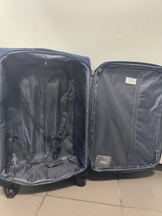 Maleta  mediana tela extensible nueva
