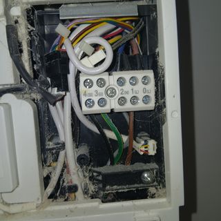 Instalaciones  de aire  i luz 